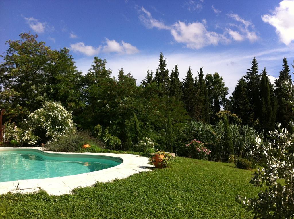 Villa Arianna B&B Lari Exteriör bild